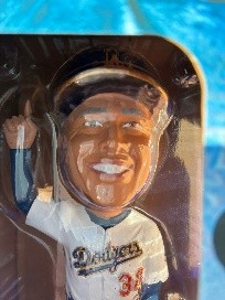 2026年シーズンデーブ・ロバーツ監督ボブルヘッド人形の写真