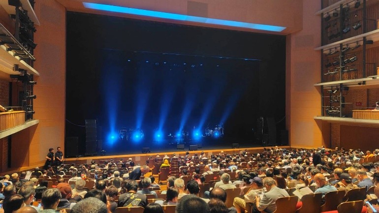 東広島芸術文化ホールくららでの岡村孝子さんコンサートの写真